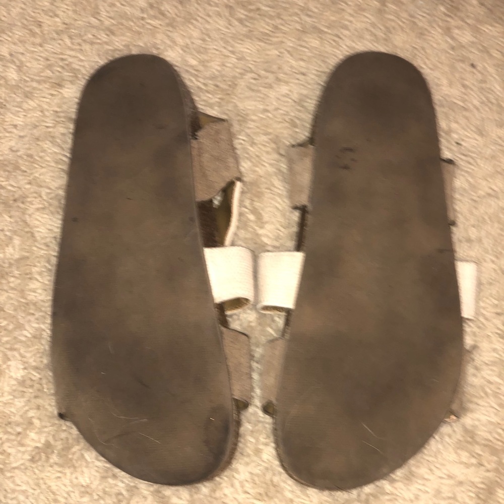 Sandals - Picture 2 of 3